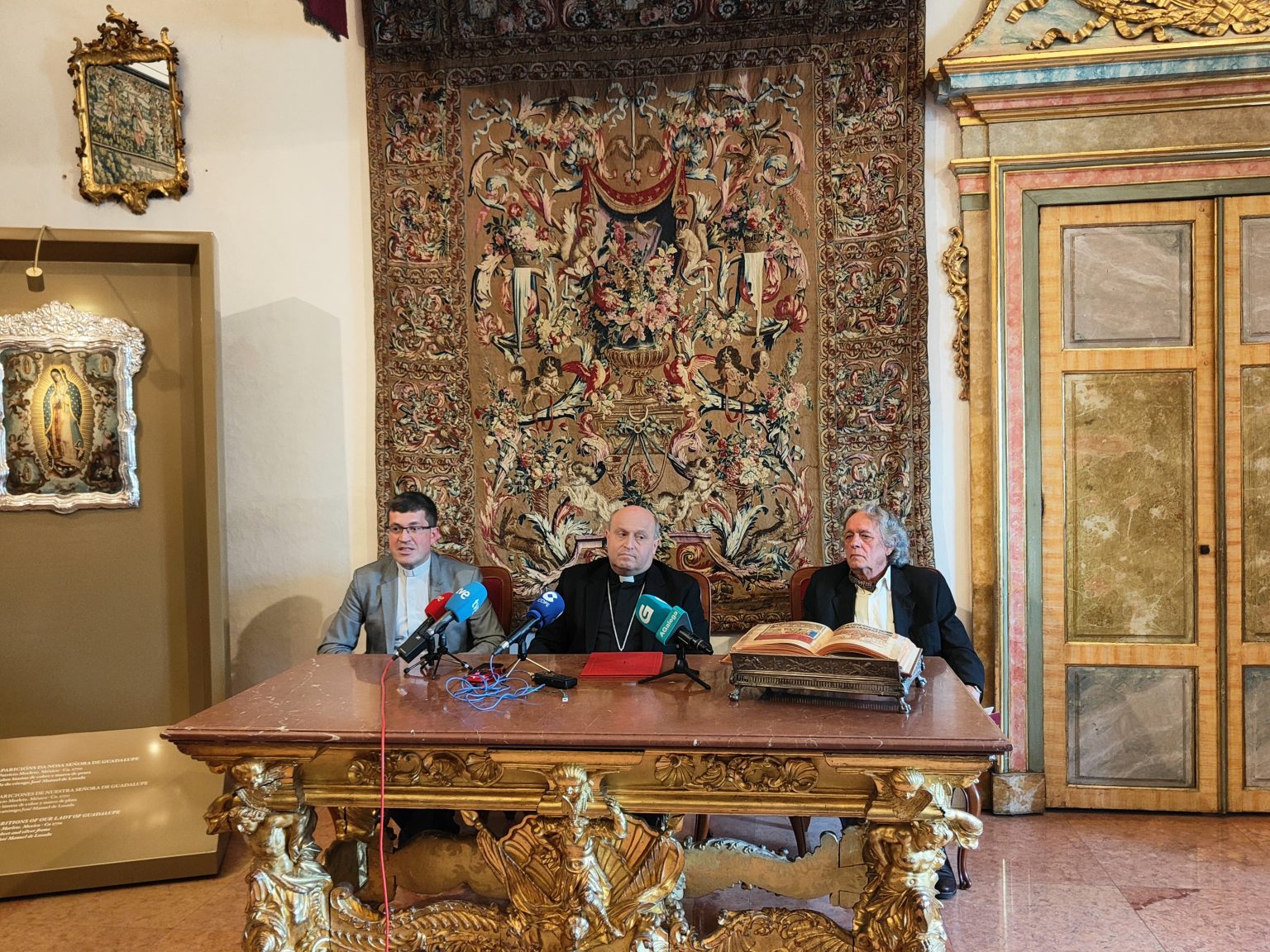 Archbishop Francisco Prieto, Canon Archivist Francisco Buide and Editor Joaquín González