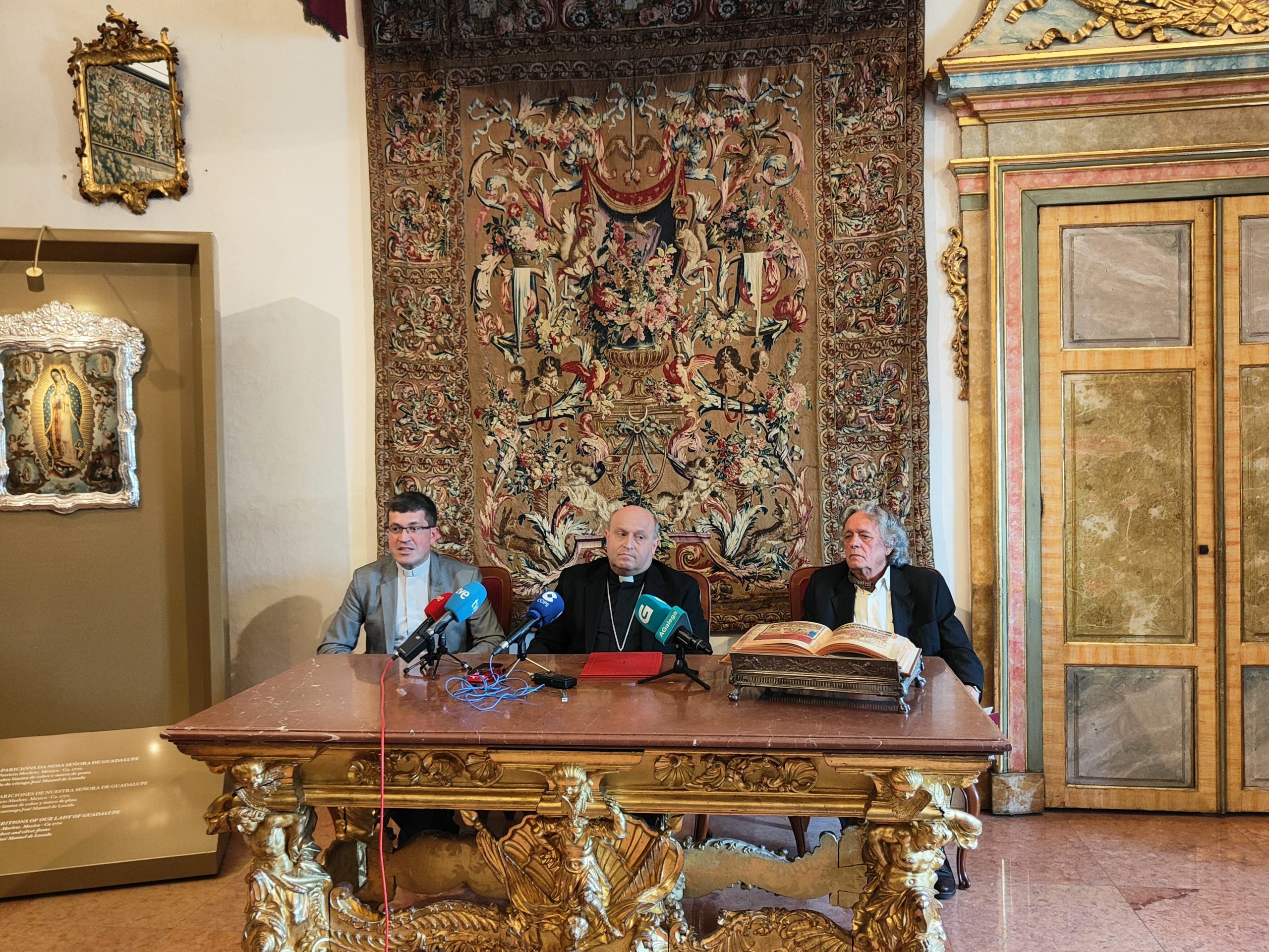 Archbishop Francisco Prieto, Canon Archivist Francisco Buide and Editor Joaquín González